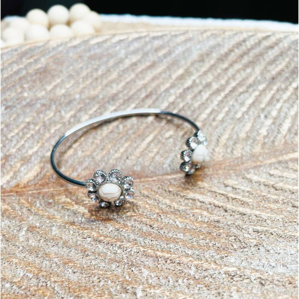 NEW WHITE LABEL women's western cuff bracelet in silver